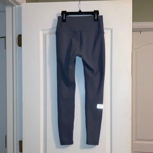 Fleo Grisaille El Toro Leggings